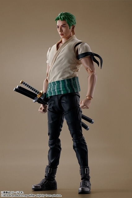 S.H.Figuarts A Netflix Series: ONE PIECE ロロノア・ゾロ
 アニメイトで
2024年02月発売