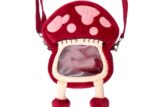 ダンジョン飯 歩き茸ミニポーチ キャラアニで
                                                2025年11月発売