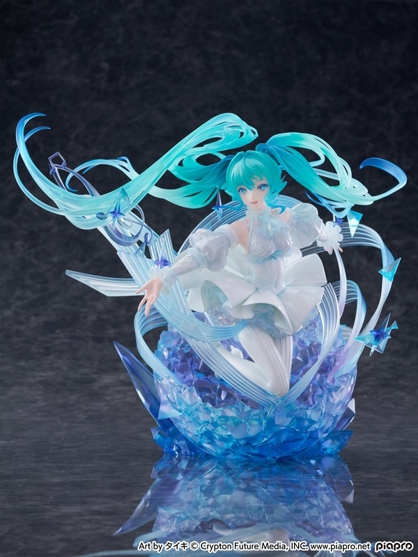 初音ミク-Crystal Dress Ver.- 1/7 完成品フィギュア
 
2026年09月発売
