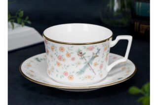 『葬送のフリーレン』 ノリタケコラボ 勇者一行 カップ&ソーサー
 
2026年1月27日発売