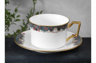 銀魂 ノリタケコラボ 桂小太郎 カップ&ソーサー
 
2025/08/07 発売