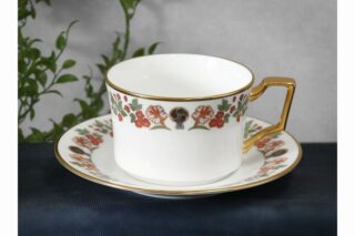 銀魂 ノリタケコラボ 神楽 カップ&ソーサー
 
2025/08/07 発売