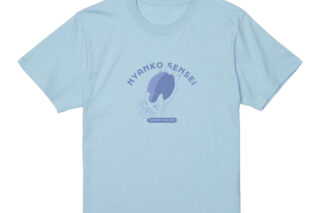 夏目友人帳 描き下ろしイラスト ニャンコ先生 A 冬の装いver. Tシャツ/メンズ AMNIBUSで