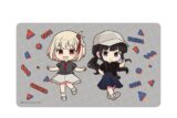 リコリス・リコイル meagratiaコラボ 錦木千束&井ノ上たきな ちびキャラ マルチデスクマット ver.B キャラアニで
                                                2026年1月発売