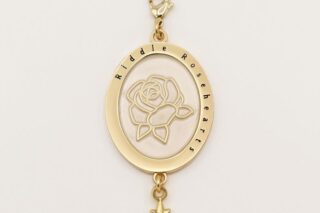 『ツイステ』 フレーム型チャーム リドル・ローズハート アニメイトで
2024年01月 下旬 発売