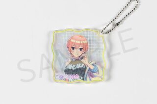 五等分の花嫁* キラキラアクリルキーホルダー 中野一花 キャラアニで
                                                2026年02月発売